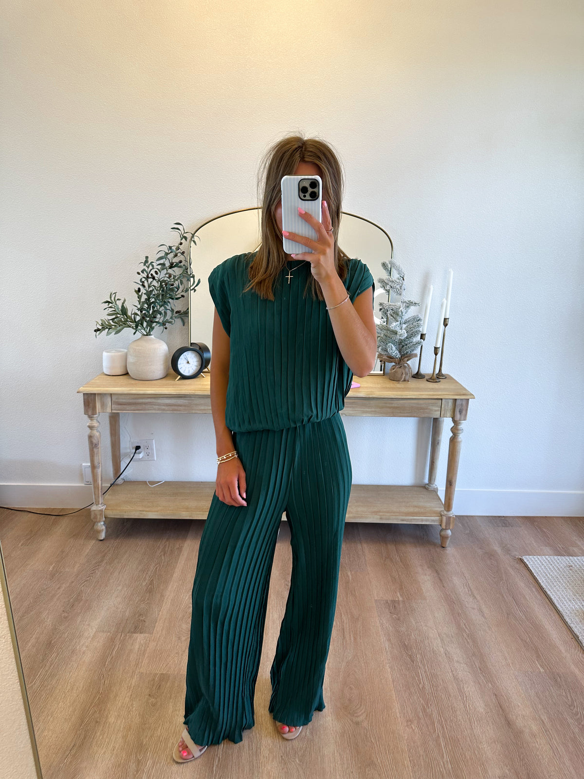 Hunter Pleated Set