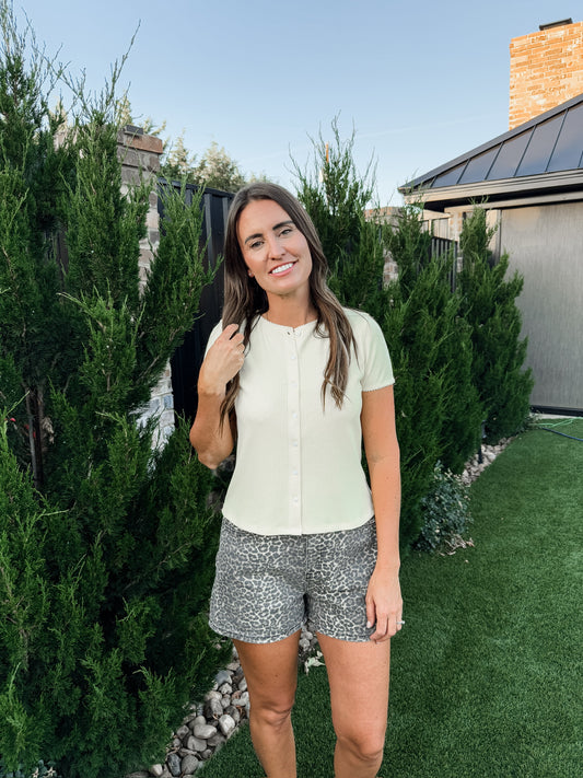 Ribbed Button Up Top in Butter Yellow