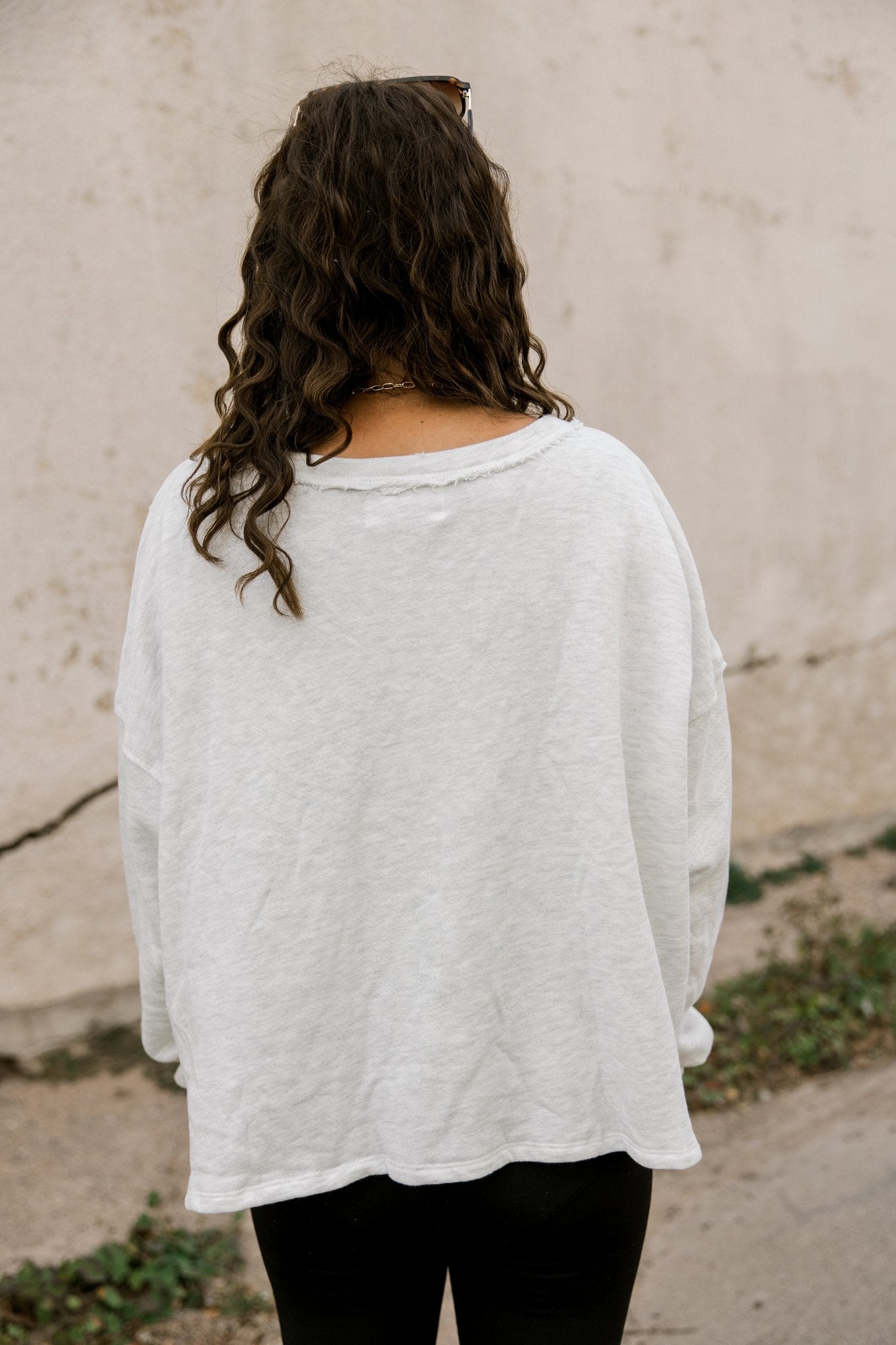 Oversize V-neck Sweater in Grey