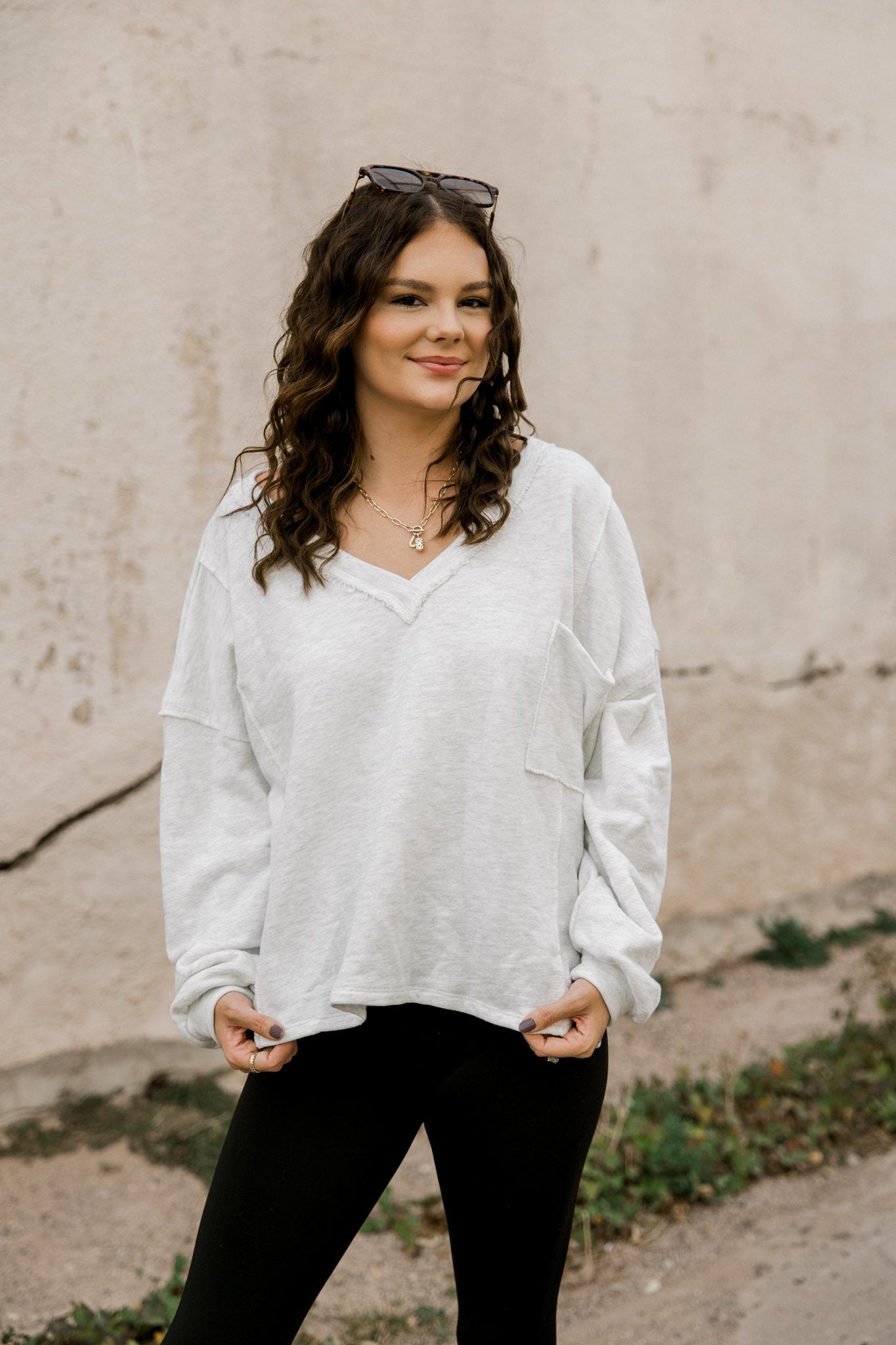 Oversize V-neck Sweater in Grey