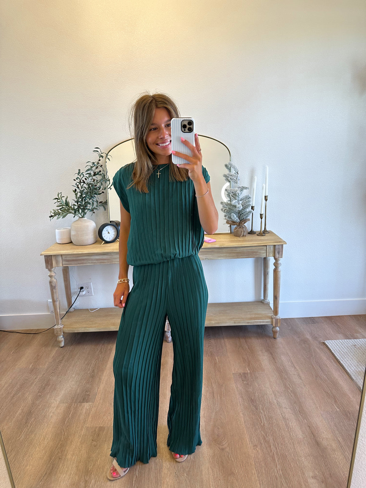 Hunter Pleated Set